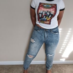 Distressed Boyfriend jeans